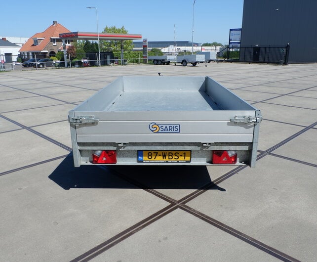 Gebruikte Saris handbediende kipper achterwaarts 2000kg 306x170cm