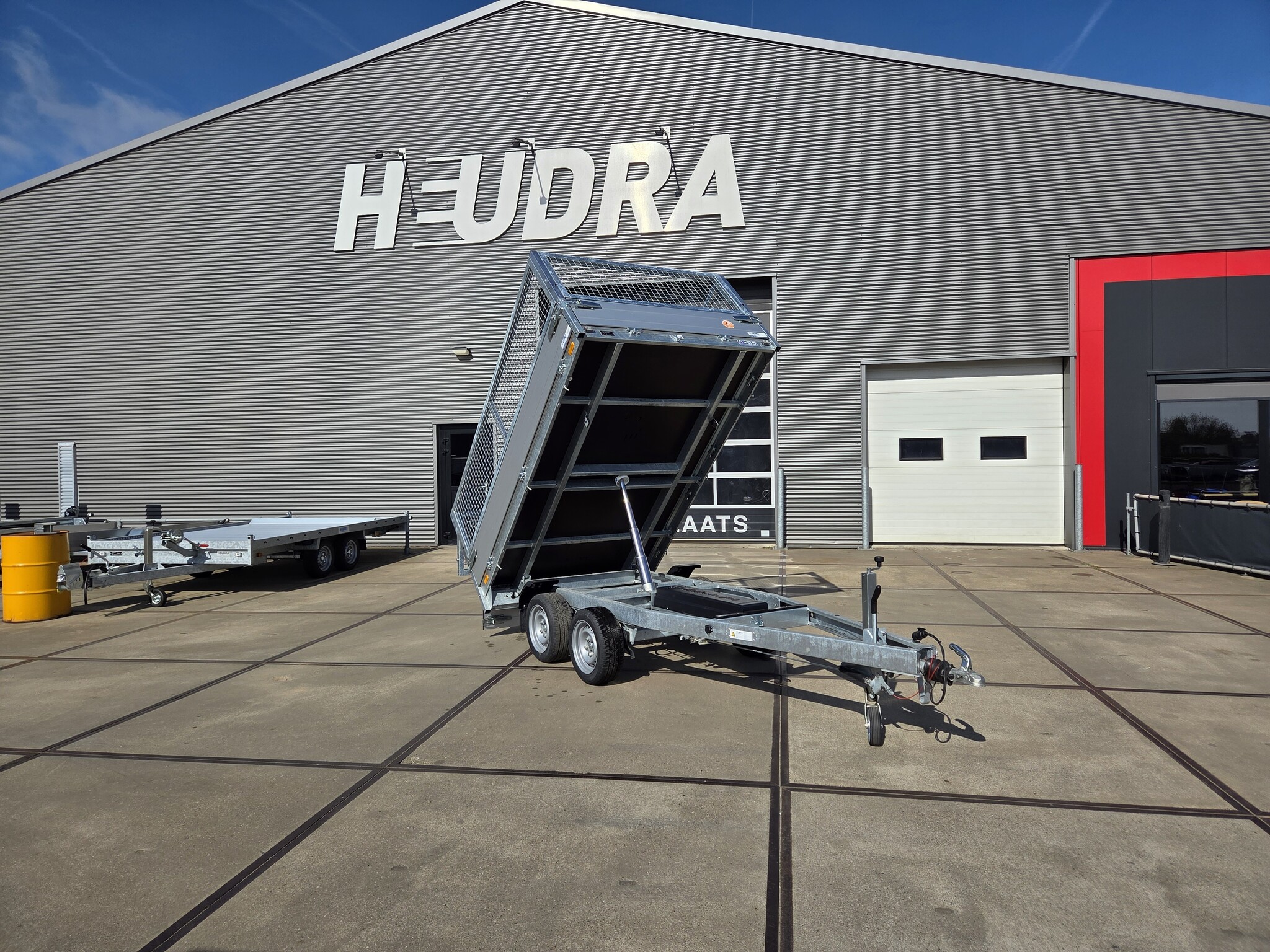 Saris elektrische kipper achterwaarts 2000kg  276x170cm met loofrekken