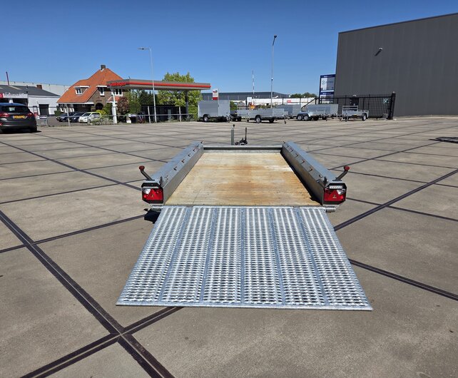 Gebruikte Hulco Terrax-3 machinetransporter 3500kg 394x180cm met klep 150cm