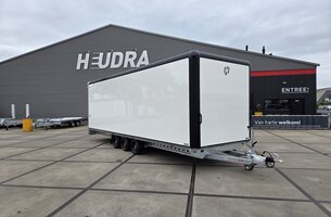 Henra gesloten plateauwagen 3500kg 703x222x220cm Xpert