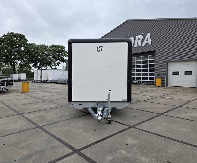 Henra gesloten plateauwagen 3500kg 703x222x220cm Xpert