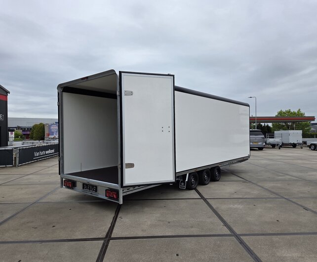 Henra gesloten plateauwagen 3500kg 703x222x220cm Xpert