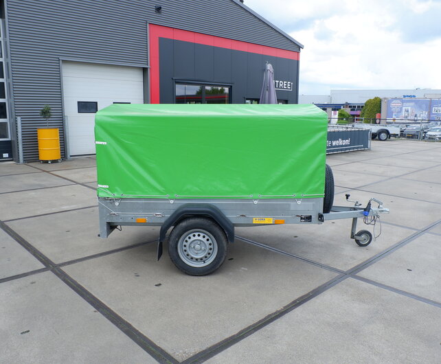 Gebruikte Saris bakwagen 750kg 210x115x100cm met huif