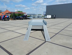 Stalen oprijplaat voor Anssems aanhangwagen