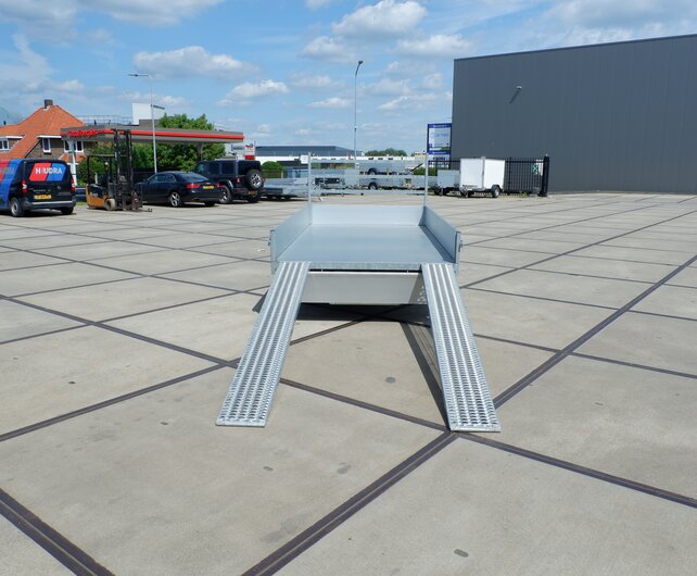 Stalen oprijplaat voor Anssems aanhangwagen