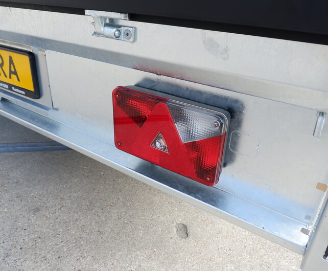 Henra plateauwagen tandemas 3500kg 553x202cm BlackLabel