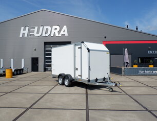 Humbaur gesloten bakwagen 2500kg 418x173x209cm met zijdeur en schuin dak