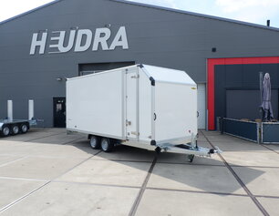 Humbaur gesloten plateauwagen 3500kg 518x203x209cm met zijdeur en schuin dak