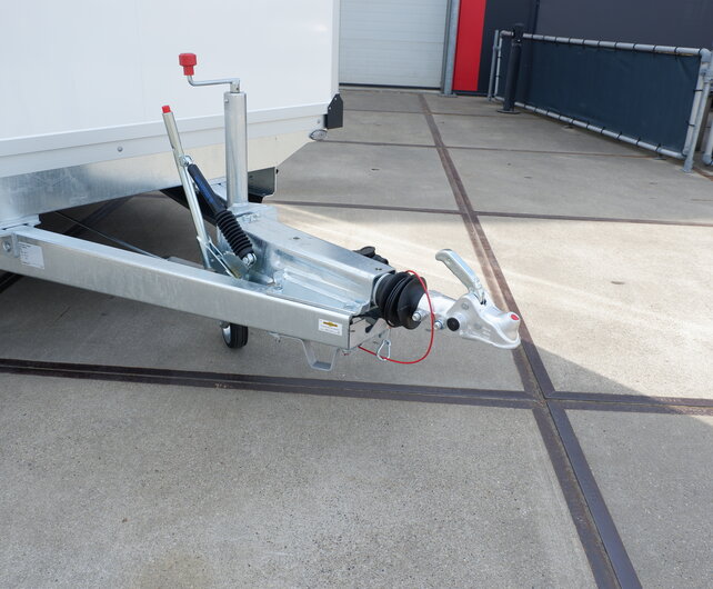 Humbaur gesloten plateauwagen 3500kg 518x203x188cm met zijdeur en schuin dak