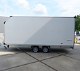 Humbaur gesloten plateauwagen 3500kg 518x203x188cm met zijdeur en schuin dak