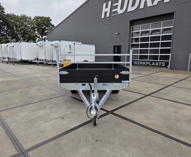 Saris plateauwagen 2700kg 356x184cm Black Edition