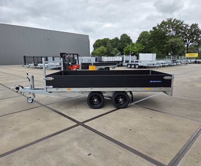 Saris plateauwagen 2700kg 356x184cm Black Edition