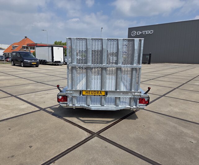 Hulco Terrax-2 3500kg 344x165cm machinetransporter met klep 150cm