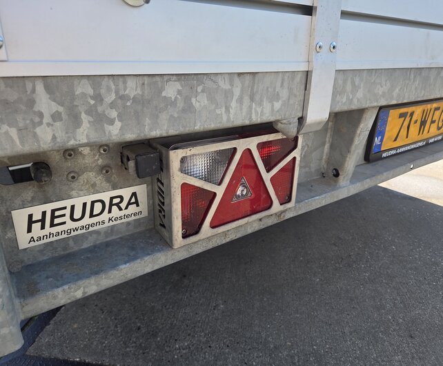 Gebruikte Hulco Medax-2 plateauwagen 3500kg 405x203cm