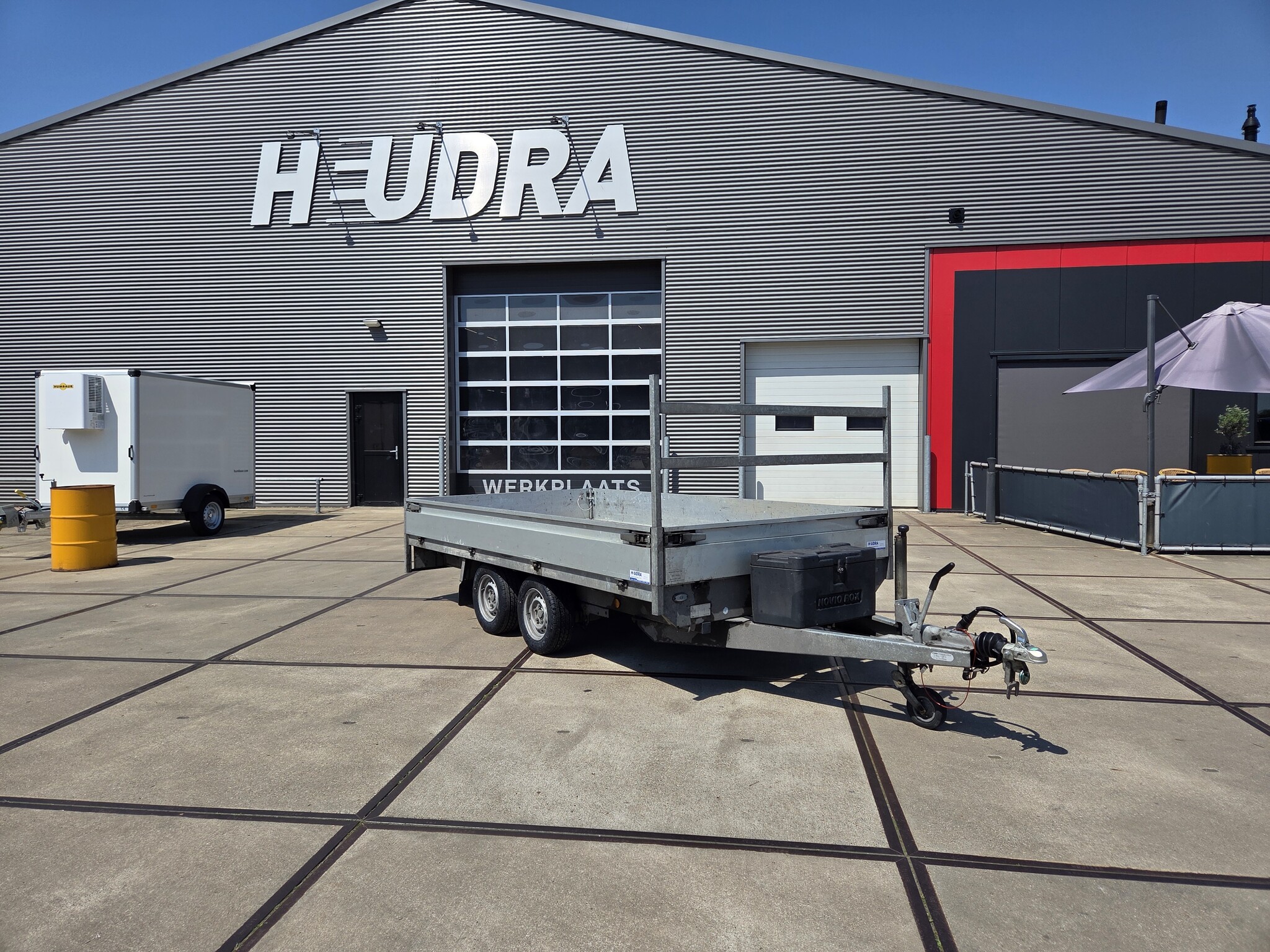 Gebruikte Henra plateauwagen 2700kg 351x185cm tandemas