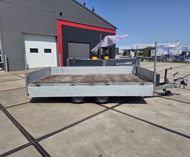 Gebruikte Henra plateauwagen 2700kg 351x185cm tandemas
