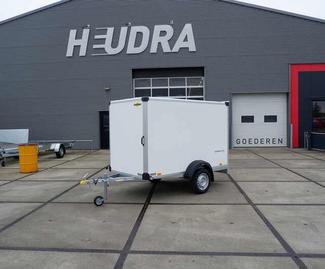 Humbaur gesloten aanhangwagen 750kg 251x132x120cm