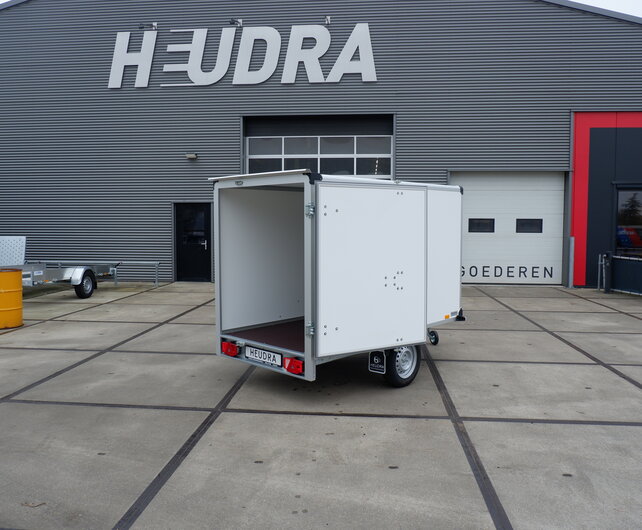 Humbaur gesloten aanhangwagen 750kg 251x132x120cm