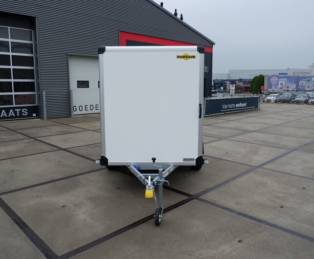 Humbaur gesloten aanhangwagen 750kg 251x132x120cm