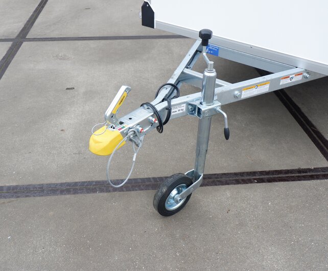 Humbaur gesloten aanhangwagen 750kg 251x132x120cm