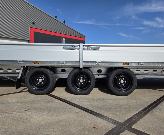Henra plateauwagen tridemas 3500kg 703x248cm