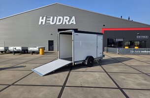 Henra gesloten aanhangwagen 1350kg 315x158x190cm Xpert met achterklep en zijdeur