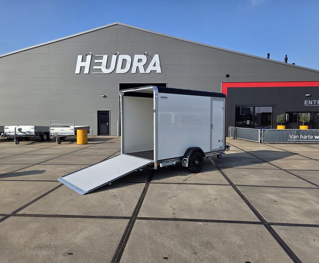 Henra gesloten aanhangwagen 1350kg 315x158x190cm Xpert met achterklep en zijdeur