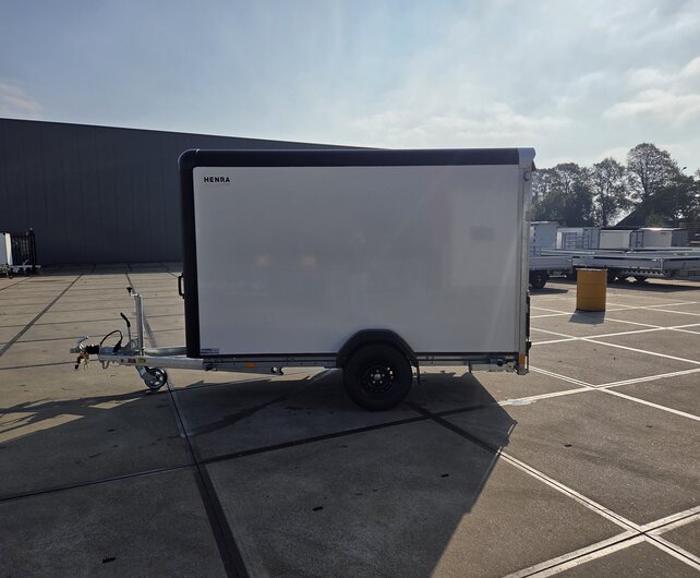 Henra gesloten aanhangwagen 1350kg 315x158x190cm Xpert met achterklep en zijdeur