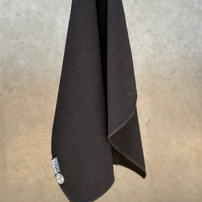 Horse Watch Grooming Towel – Magnetic Luxury Microfiber Grooming Towel | Small