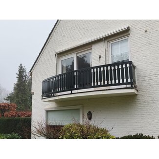 Balkon balustrade getoogd