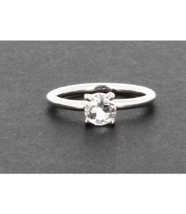 Luma Creation Bague cristal de roche taillée griffe