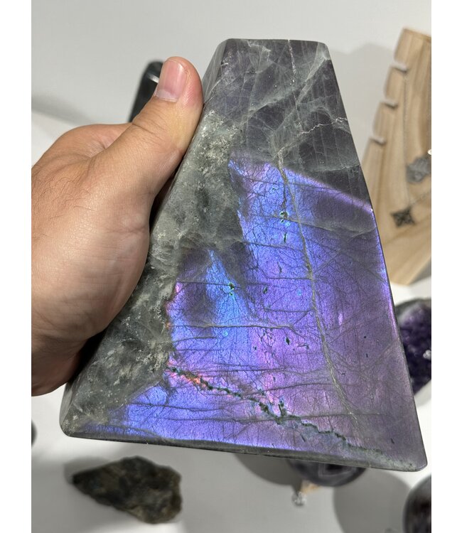 Luma Creation Labradorite violette polie