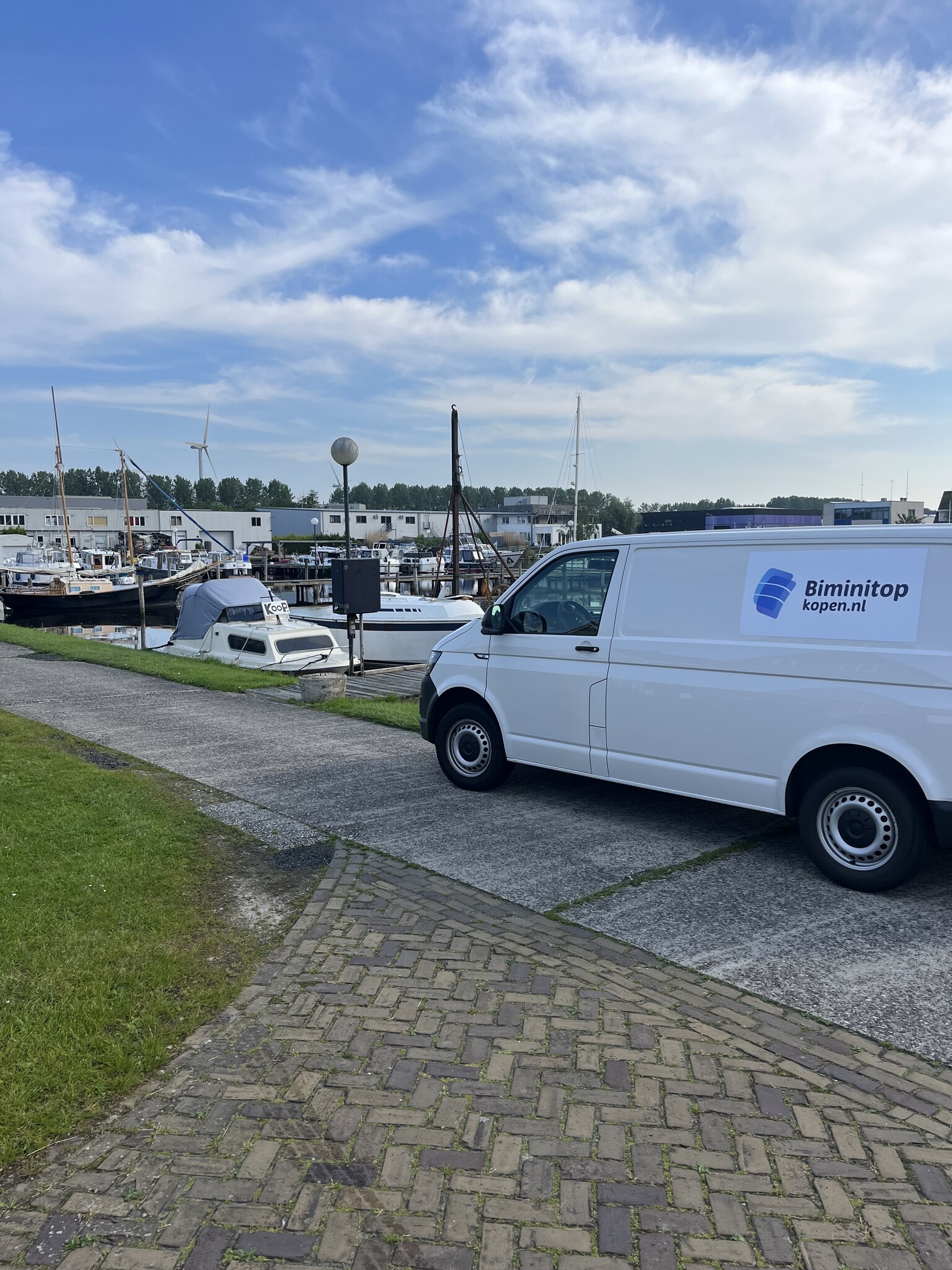  Het perfecte dagje varen: Een aluminium biminitop geplaatst in Leeuwarden