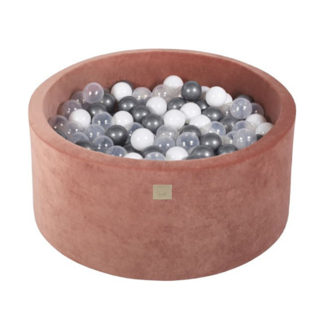 Transparent ball pit balls with a stylish look. Safe, BPA-free, and perfect for endless fun.