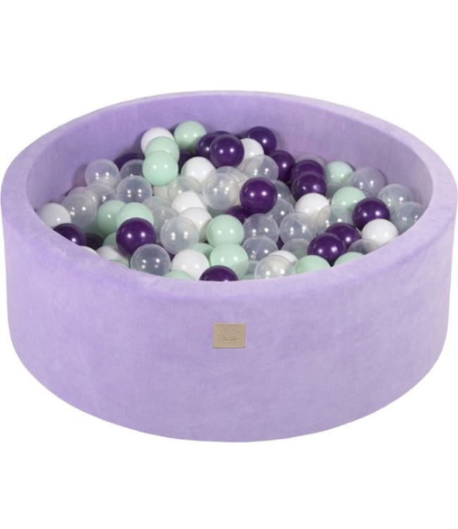 Paarse velvet ballenbak met 200 ballen