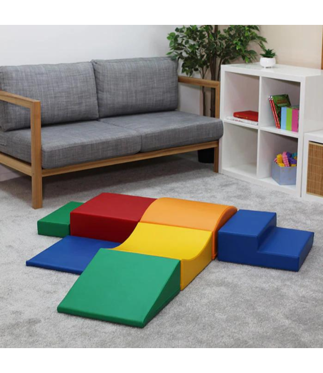 Foam blokken set in primaire kleuren voor creatief en actief kinderspel