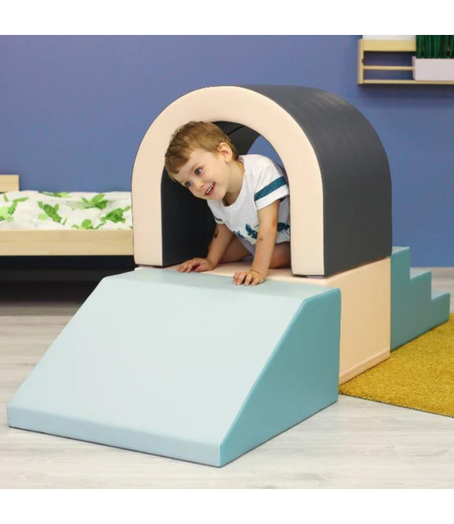 Pastelkleurige foam tunnelset voor fantasierijk en actief spelplezier