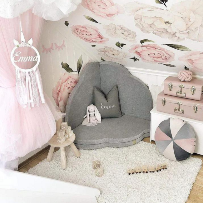 Zachte grijze speelmat in wolkvorm voor baby’s, peuters en kinderen