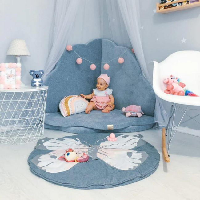 Donker blauwe speelmat in wolkvorm voor baby’s, peuters en kinderen