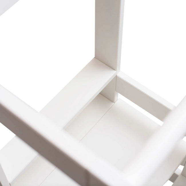 Wooden learning tower – safe and sturdy for young children