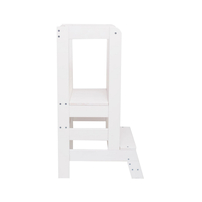 Wooden learning tower – safe and sturdy for young children