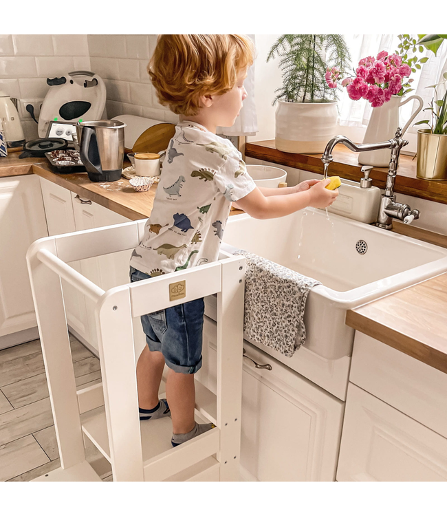 Leertoren met krijtbord – multifunctioneel en veilig voor kinderen