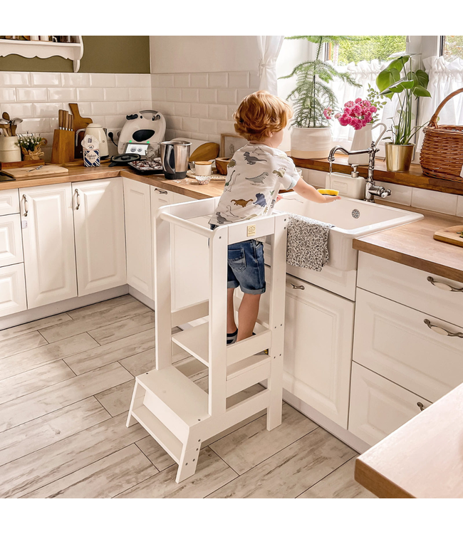 Leertoren met krijtbord – multifunctioneel en veilig voor kinderen