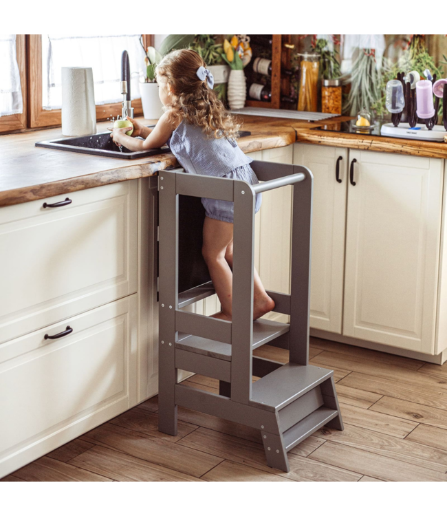 Leertoren met krijtbord – multifunctioneel en veilig voor kinderen