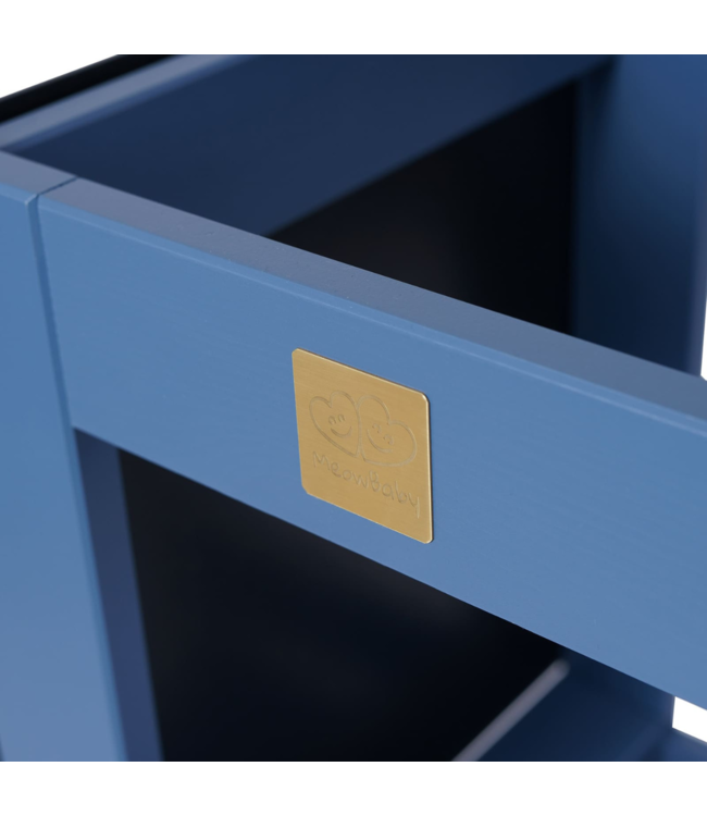 Leertoren met krijtbord – multifunctioneel en veilig voor kinderen