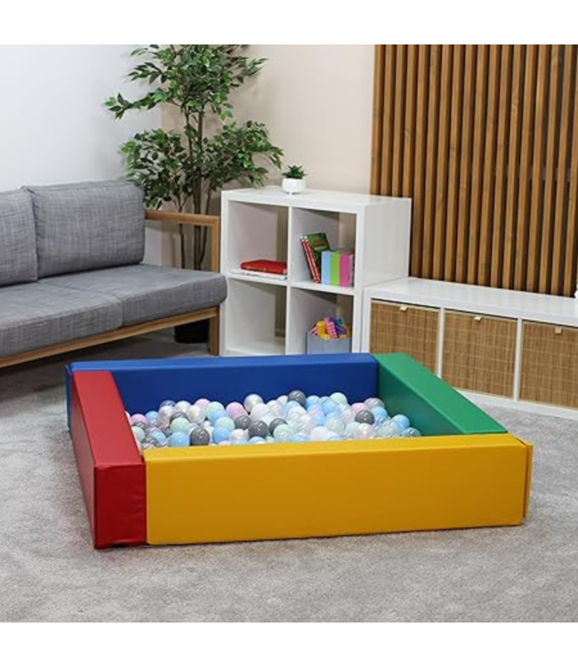 Soft play foam blokken ballenbak in primaire kleuren