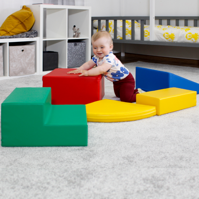 Foam blocks set Corner – creative and safe play in primary colors