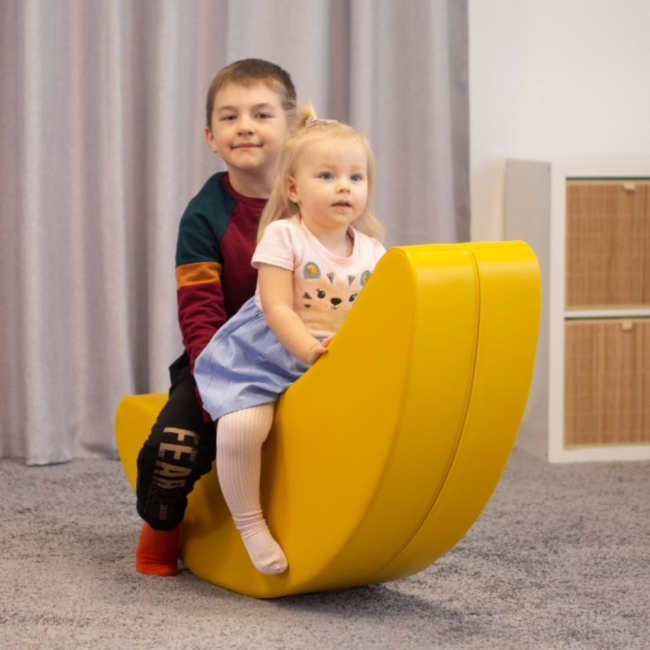 Banaan gele rocker voor actief en vrolijk speelplezier