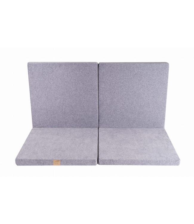 Grijze foam speelmat van verbonden elementen