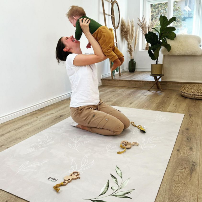 Rectangle play mat with Olive Garden print for safe and comfortable play